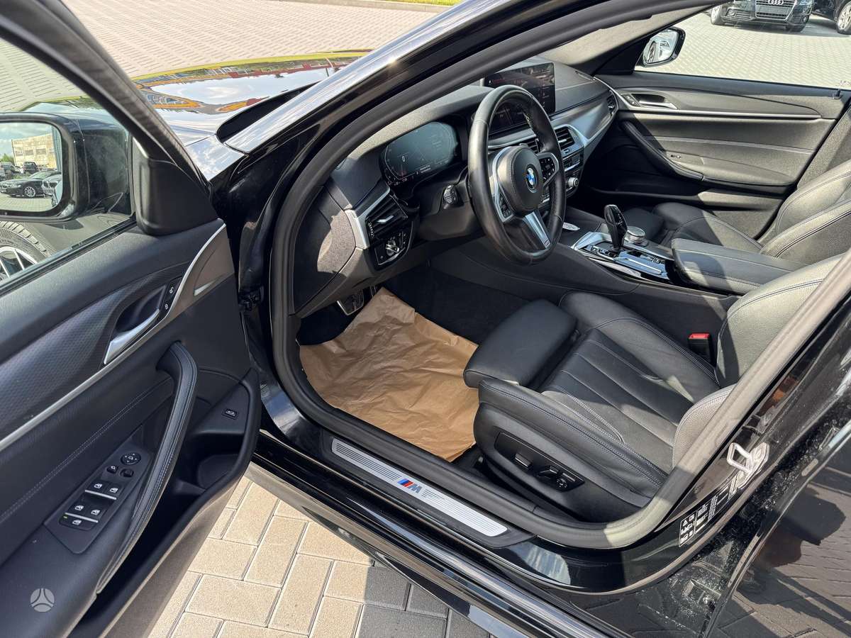 BMW 520, 2.0 l., Седан