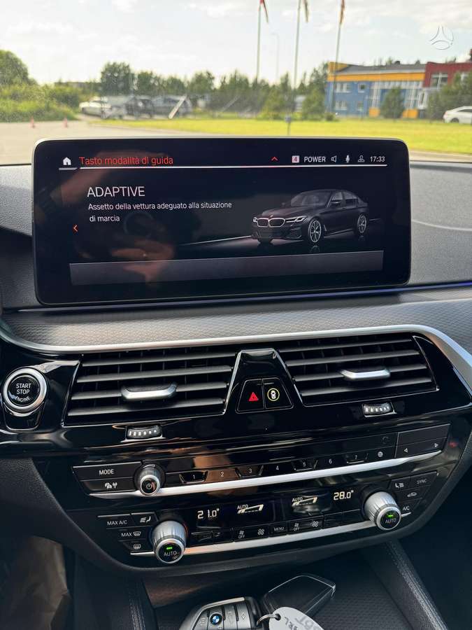 BMW 520, 2.0 l., Седан