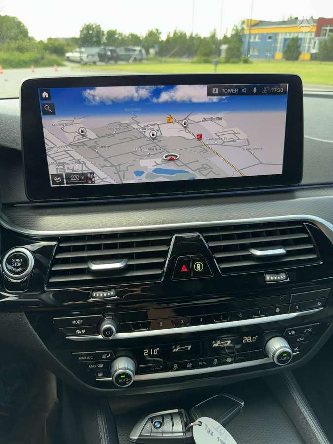 BMW 520, 2.0 l., Седан