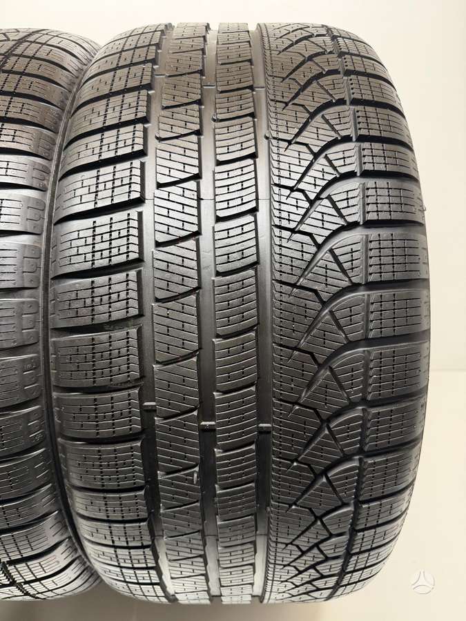 Pirelli P-ZeroWinter * +255/45R20 99%, winter 285/40 R20