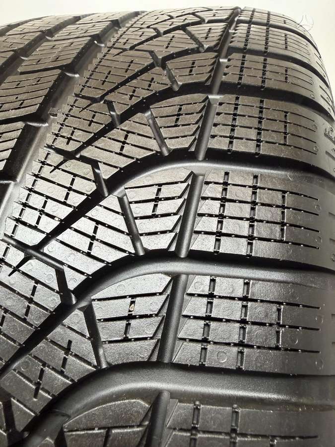 Pirelli P-ZeroWinter * +255/45R20 99%, winter 285/40 R20