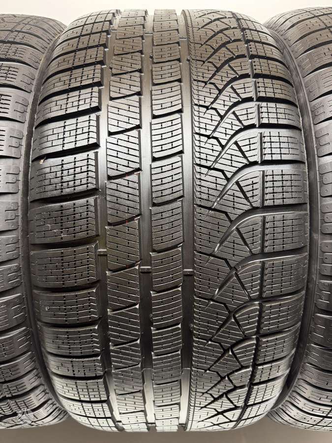 Pirelli P-ZeroWinter * +285/40R20, winter 255/45 R20
