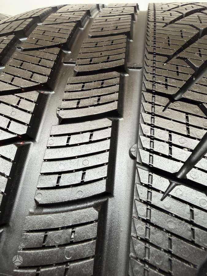 Pirelli P-ZeroWinter * +285/40R20, winter 255/45 R20