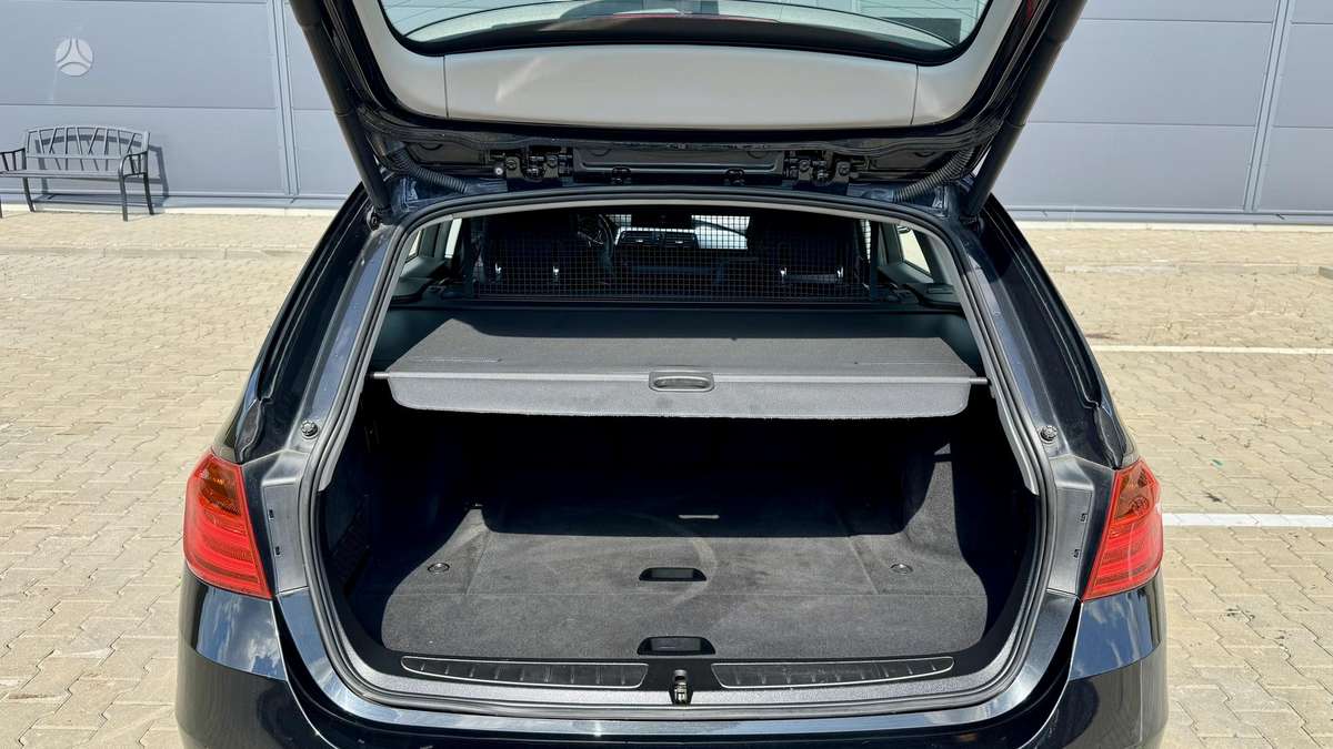 BMW 320, 2.0 l., Универсал