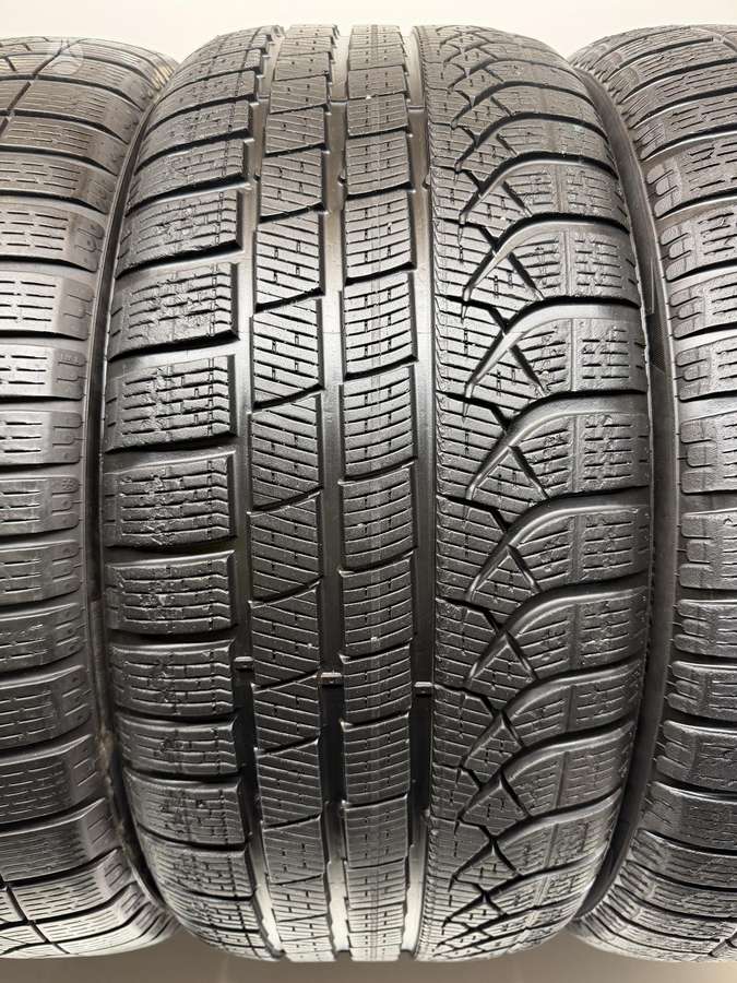 Pirelli P-ZeroWinter * +255/45R20, winter 285/40 R20