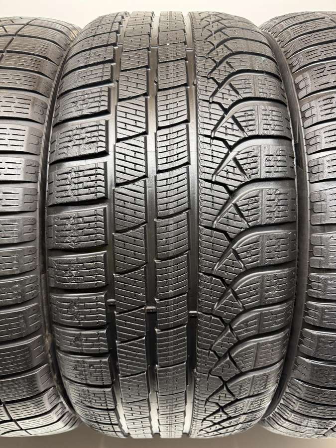 Pirelli P-ZeroWinter * +285/40R20, winter 255/45 R20