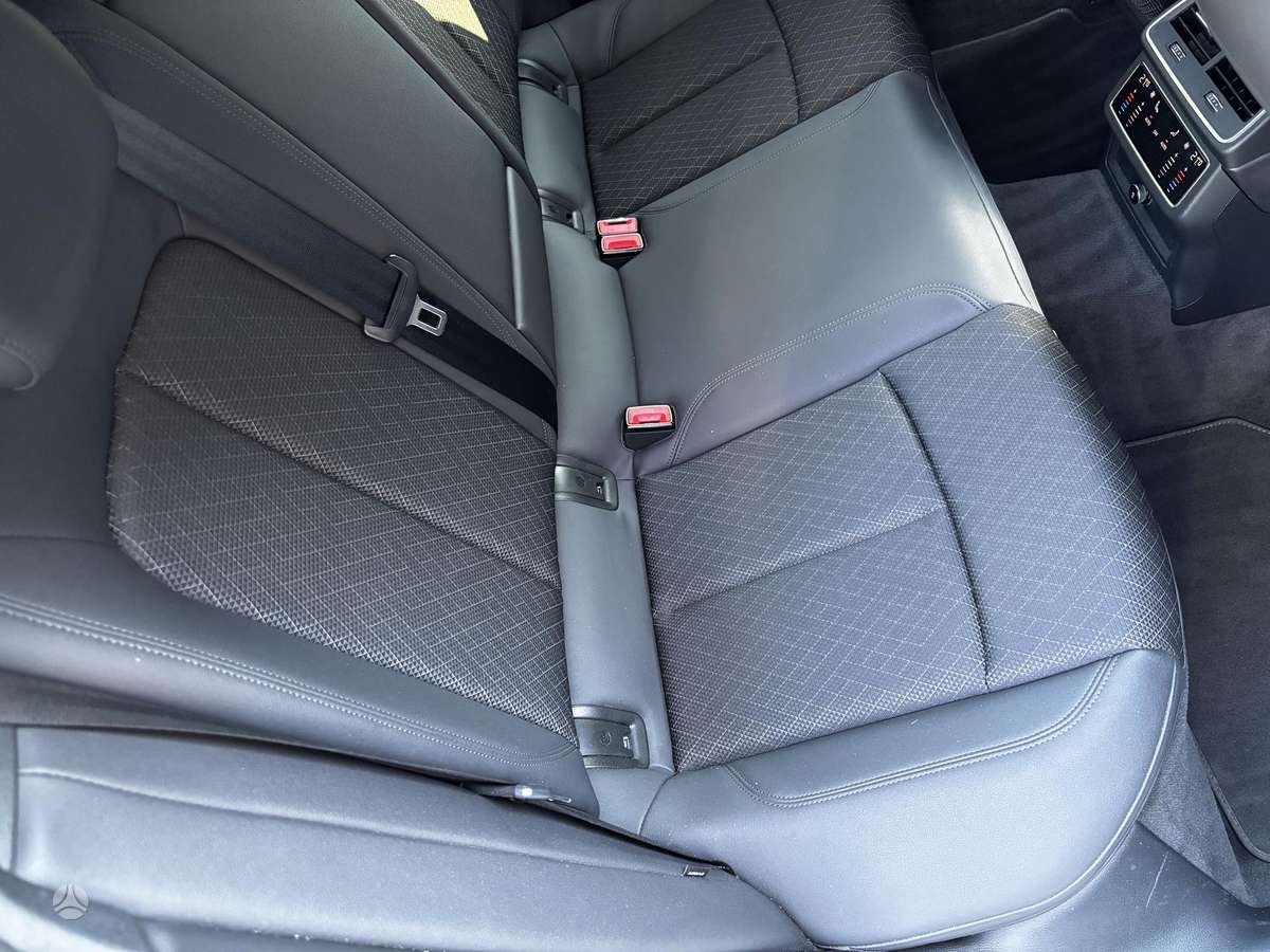 Audi A6 allroad, 3.0 l., Универсал