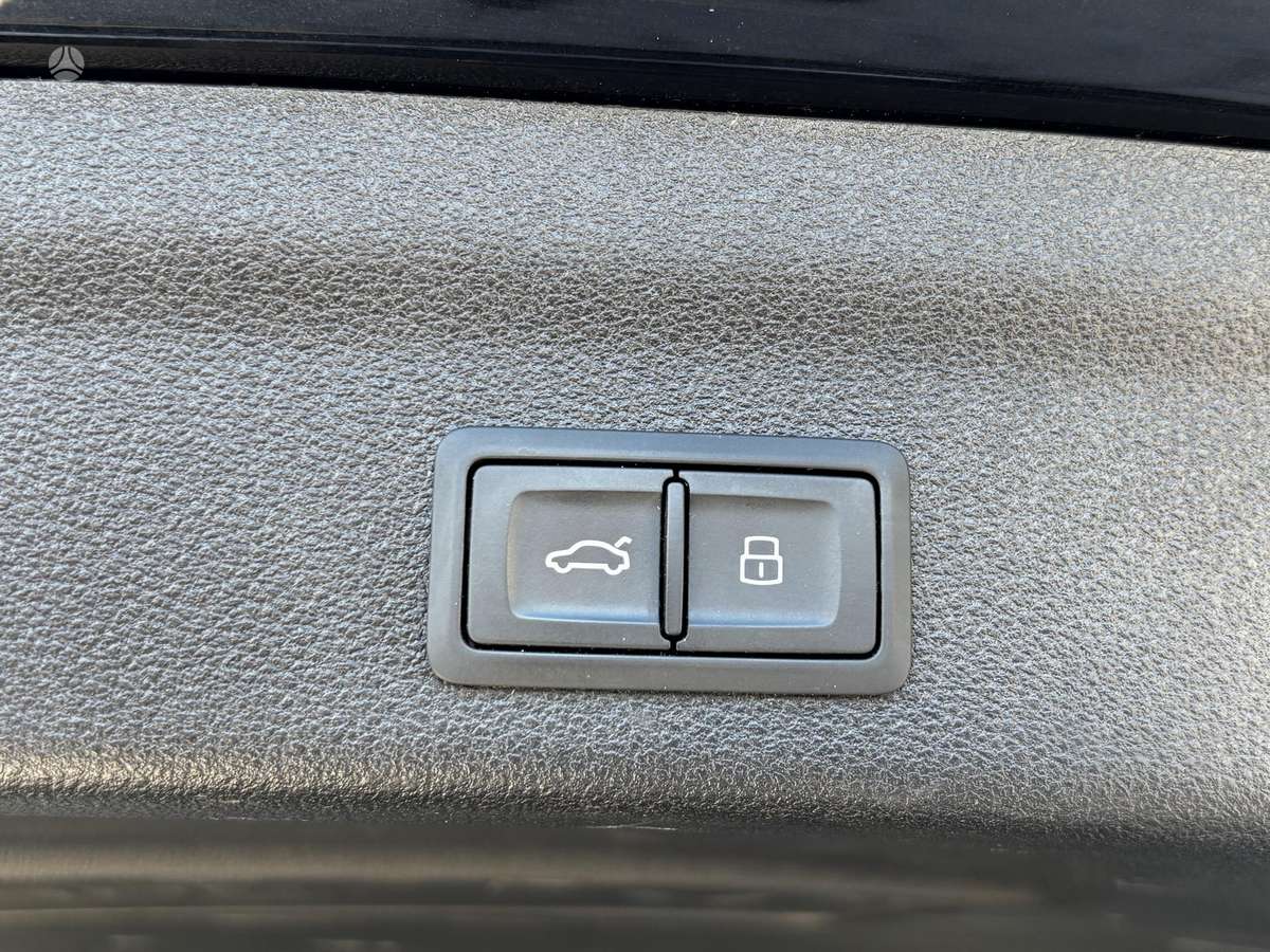 Audi A6 allroad, 3.0 l., Универсал