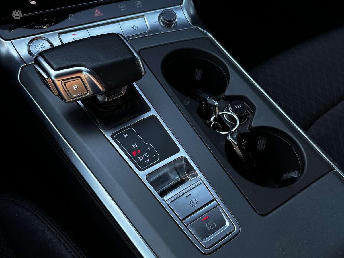 Audi A6 allroad, 3.0 l., Универсал