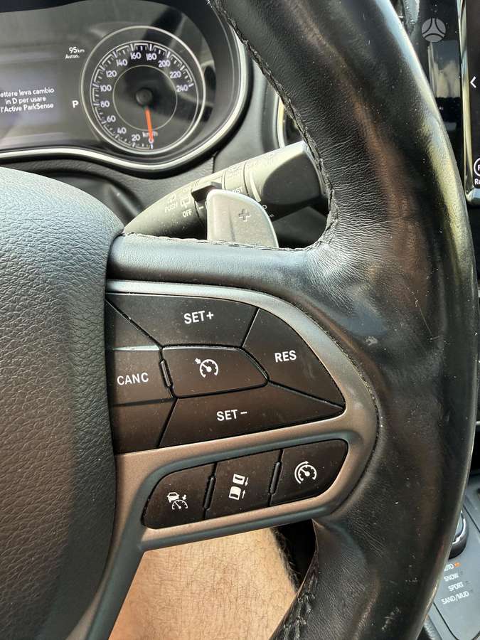 Jeep Cherokee, 2.2 l., Минивэн