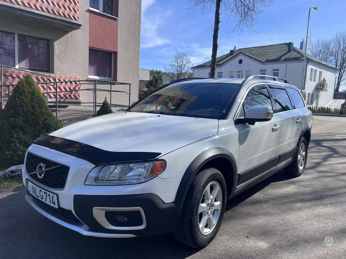 Volvo XC70 - 2