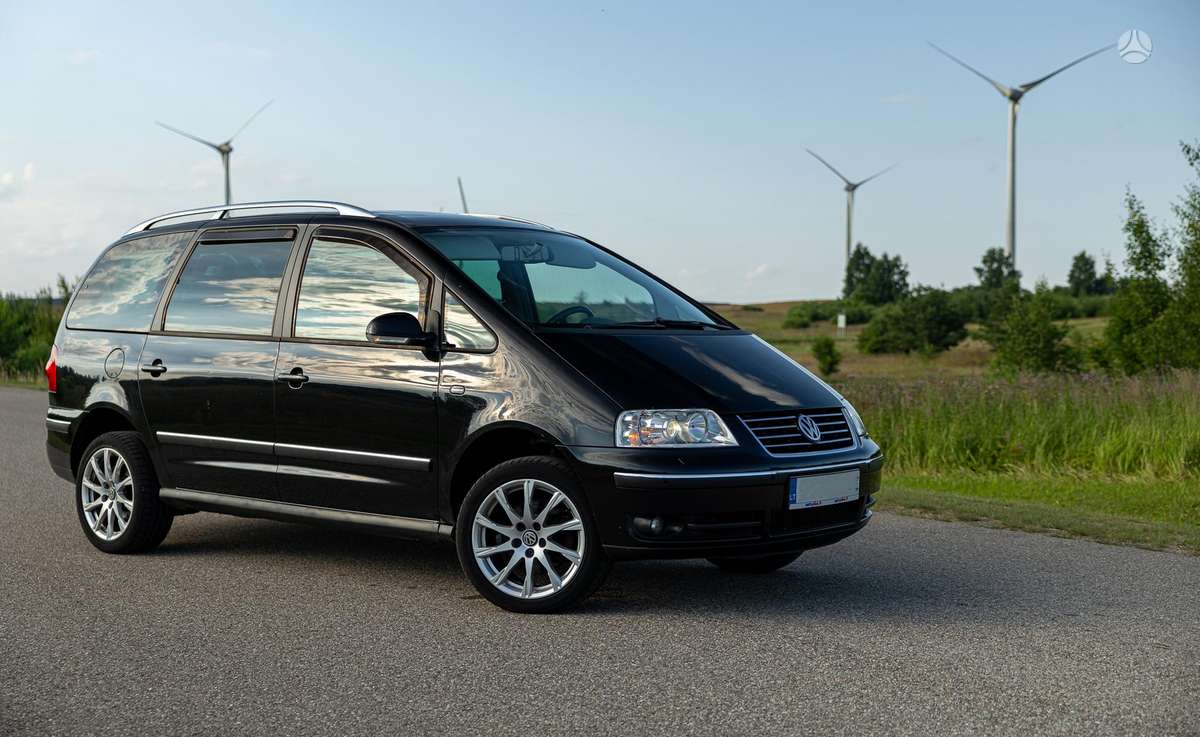 Volkswagen Sharan - 1