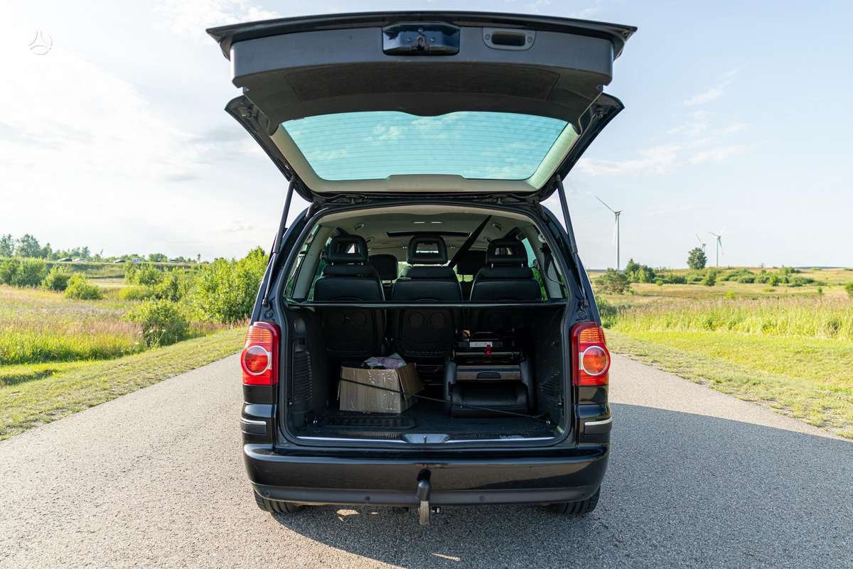 Volkswagen Sharan - 12