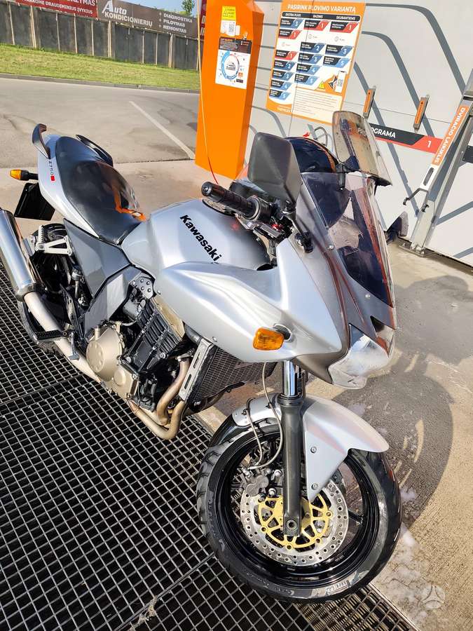 Kawasaki Z 750cc, street / classic