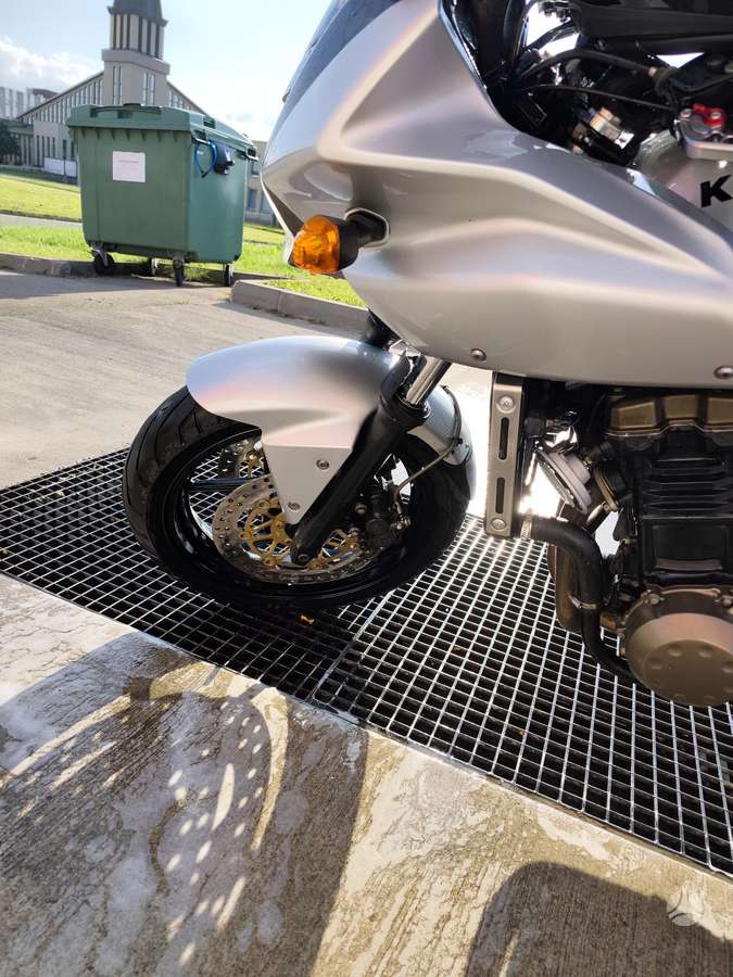 Kawasaki Z 750cc, street / classic