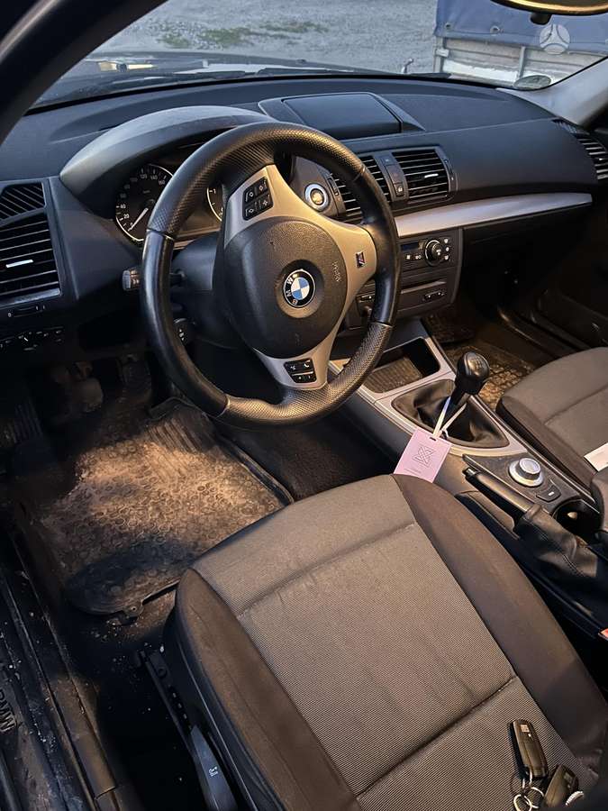 BMW 120, 2.0 l., Седан