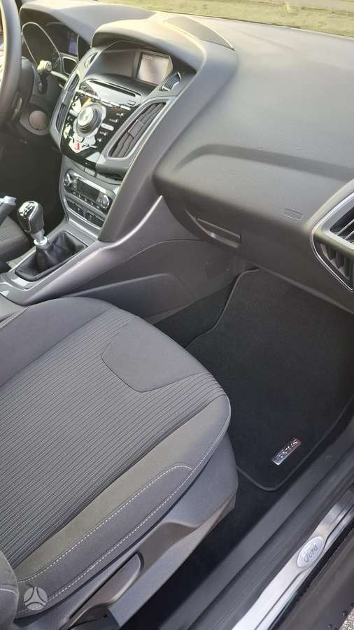 Ford Focus, 1.0 l., Хэтчбек