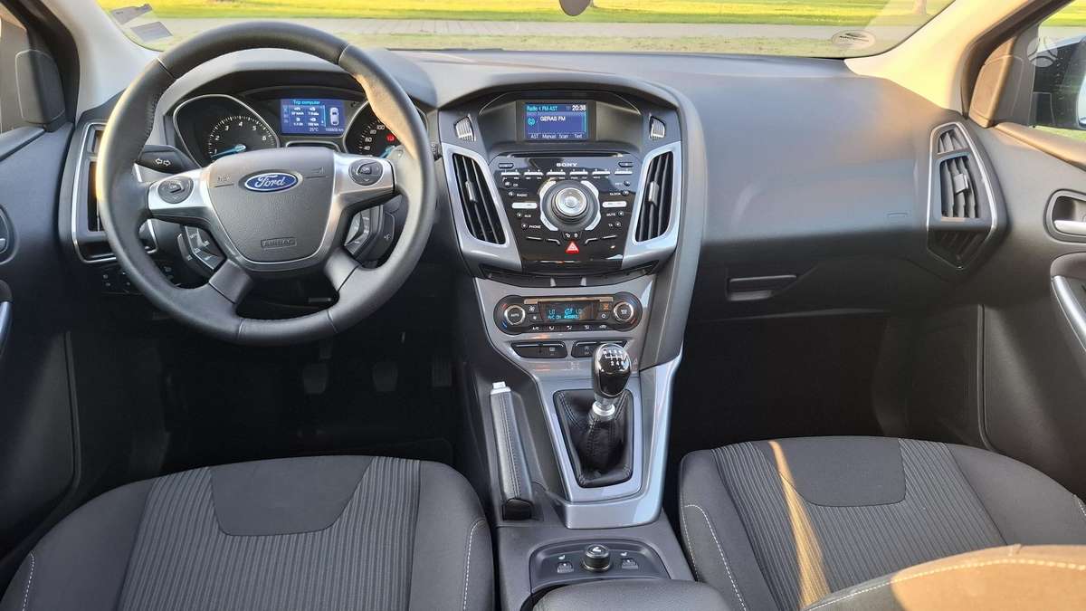Ford Focus, 1.0 l., Хэтчбек