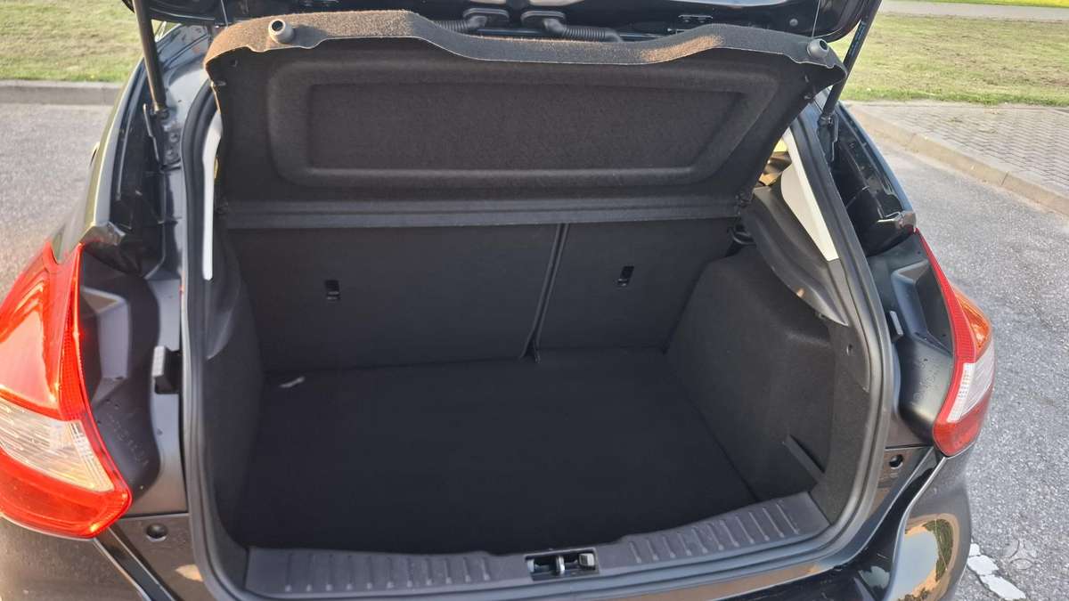 Ford Focus, 1.0 l., Хэтчбек