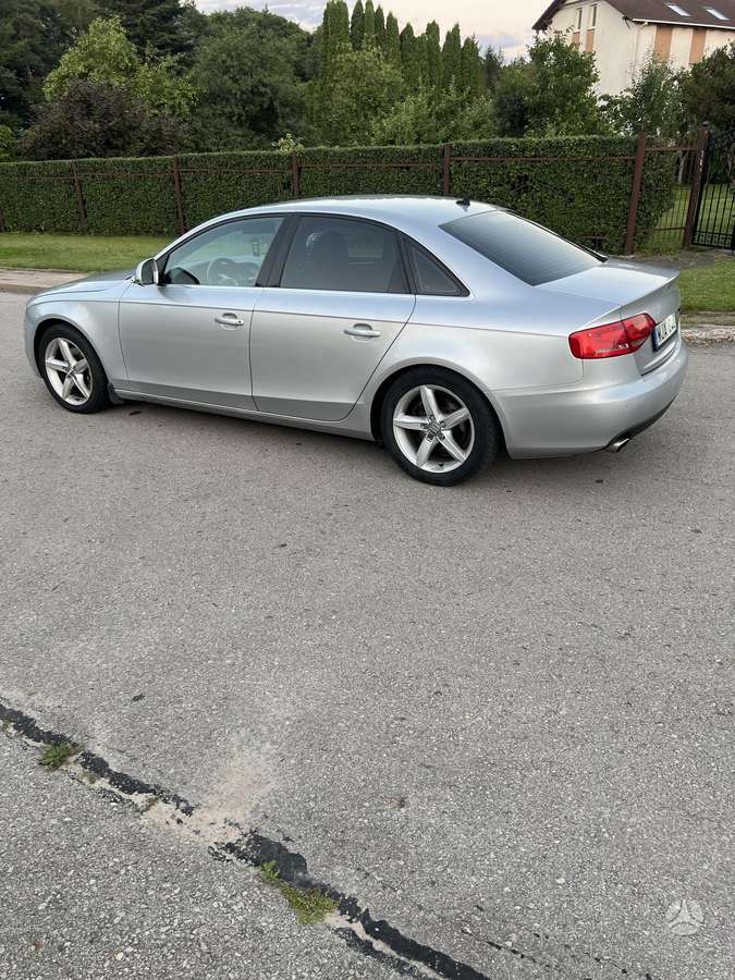 Audi A4, 2.7 l., Седан