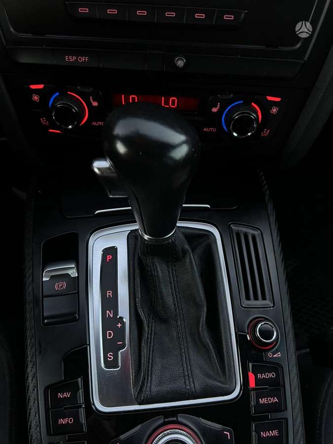 Audi A4, 2.7 l., sedanas
