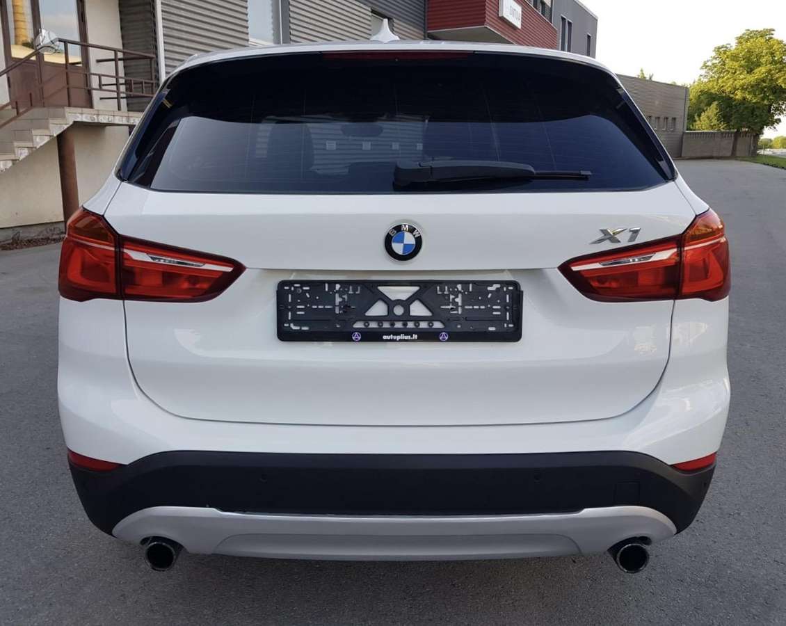 BMW X1, 2.0 l., Внедорожник / Кроссовер