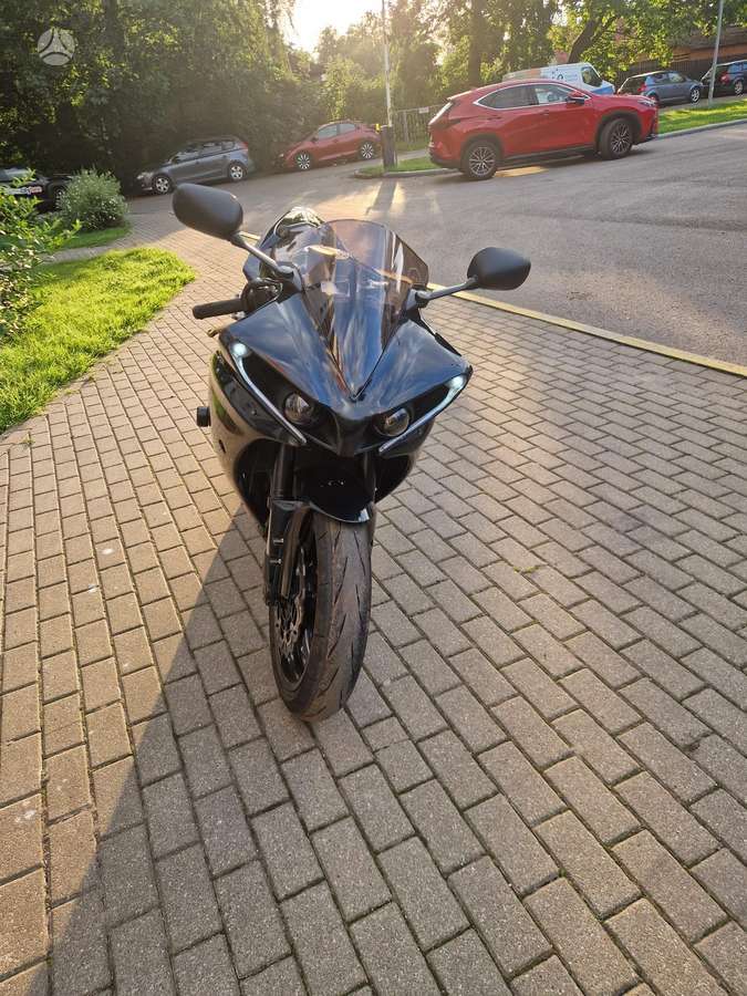 Yamaha R1 998cc, superbikes