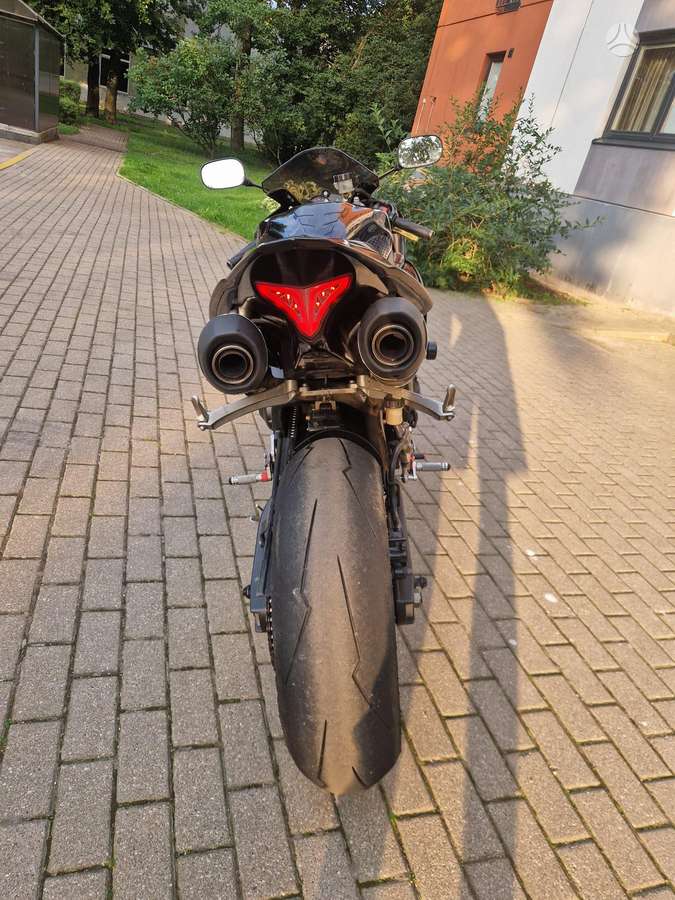 Yamaha R1 998cc, superbikes