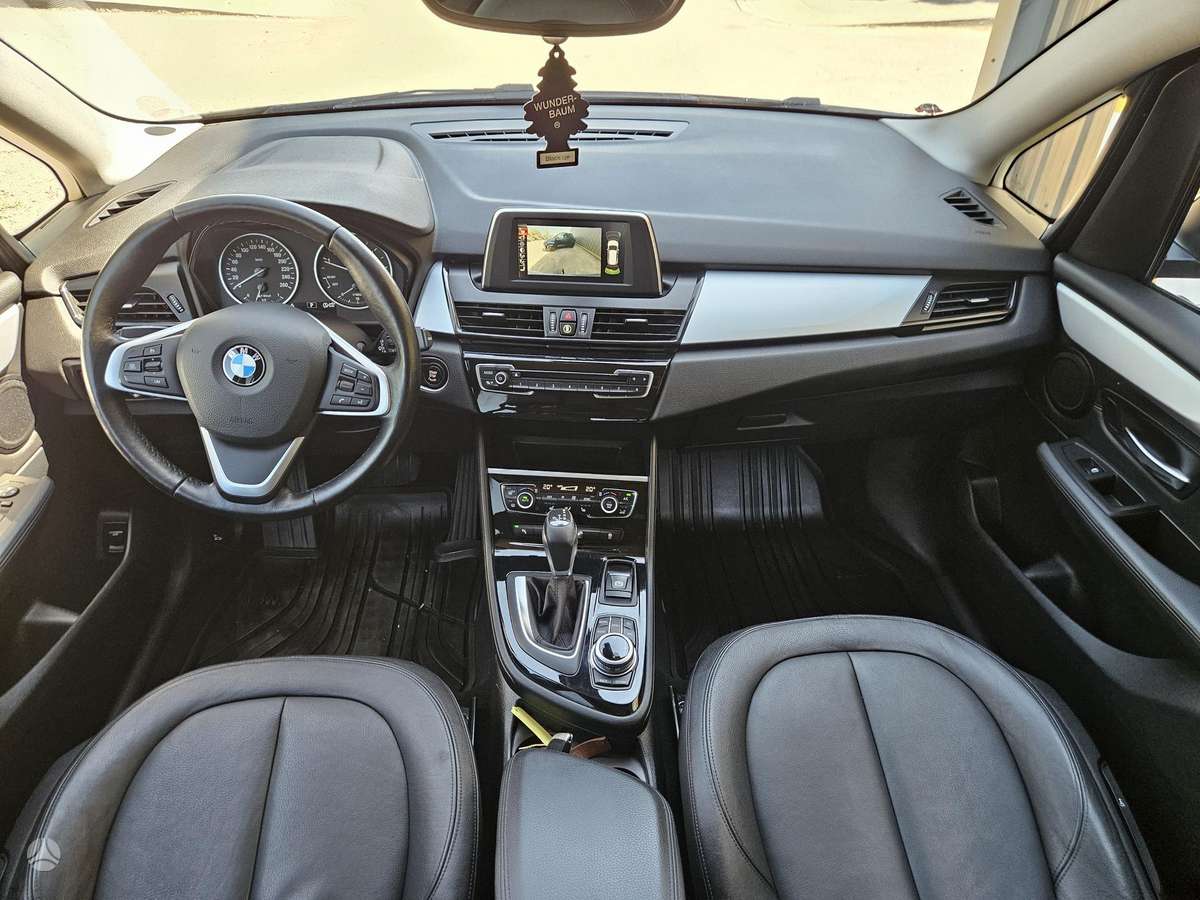BMW 218 Active Tourer, 2.0 l., Минивэн