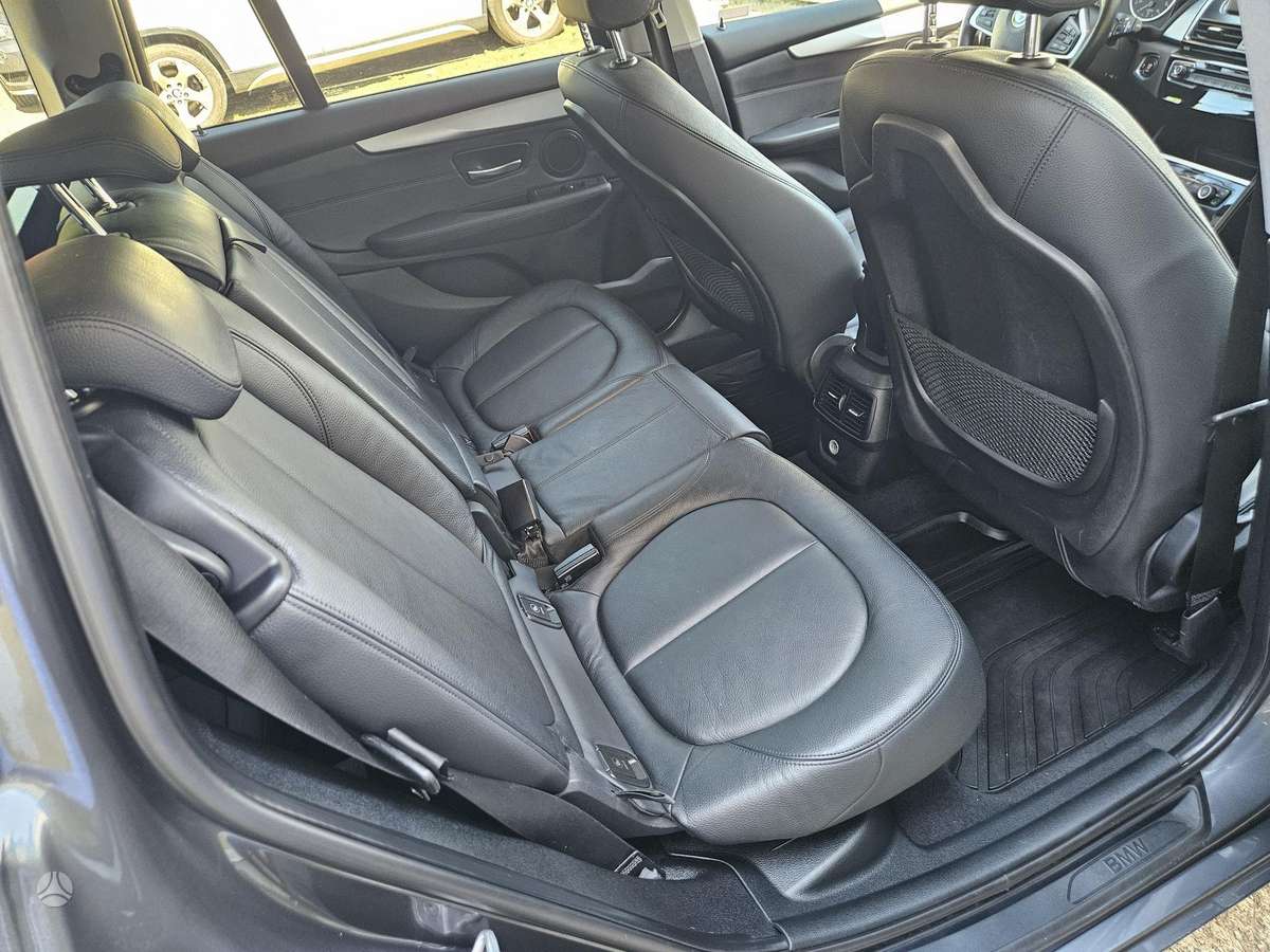 BMW 218 Active Tourer, 2.0 l., Минивэн