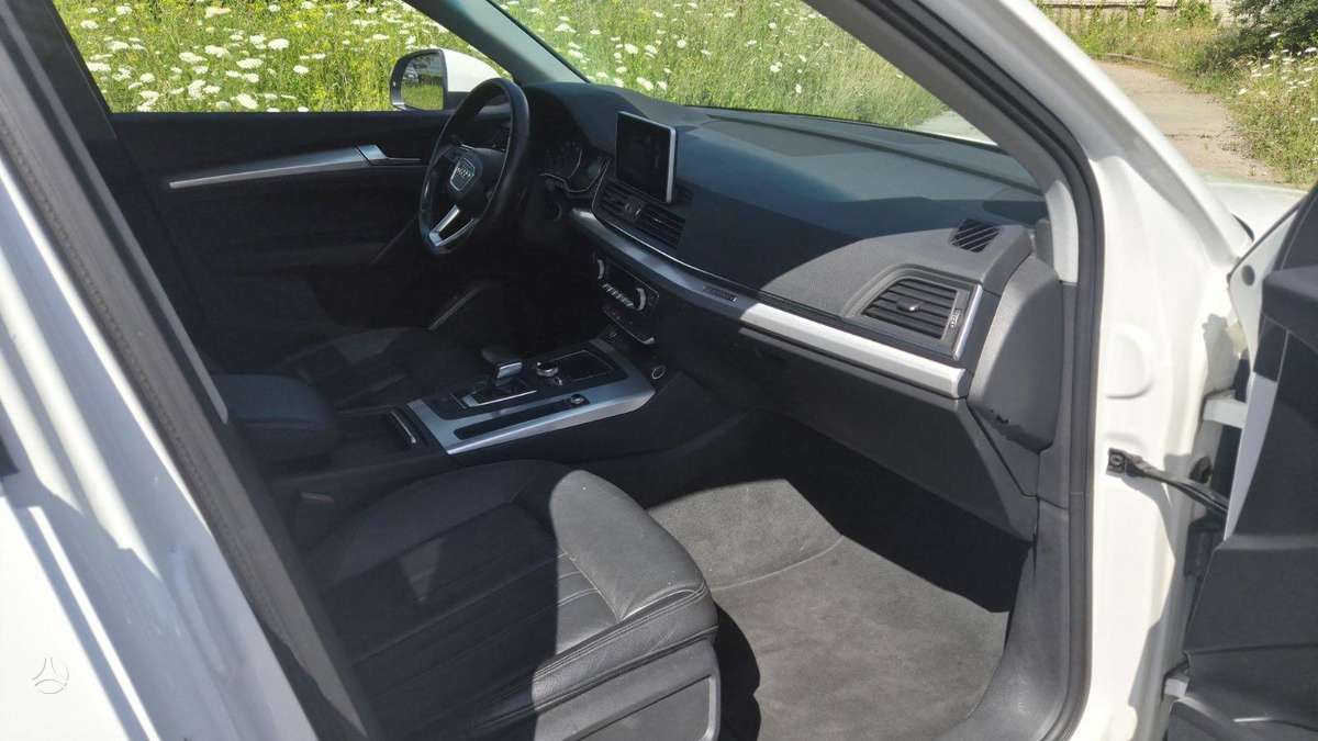 Audi Q5, 2.0 l., Внедорожник / Кроссовер