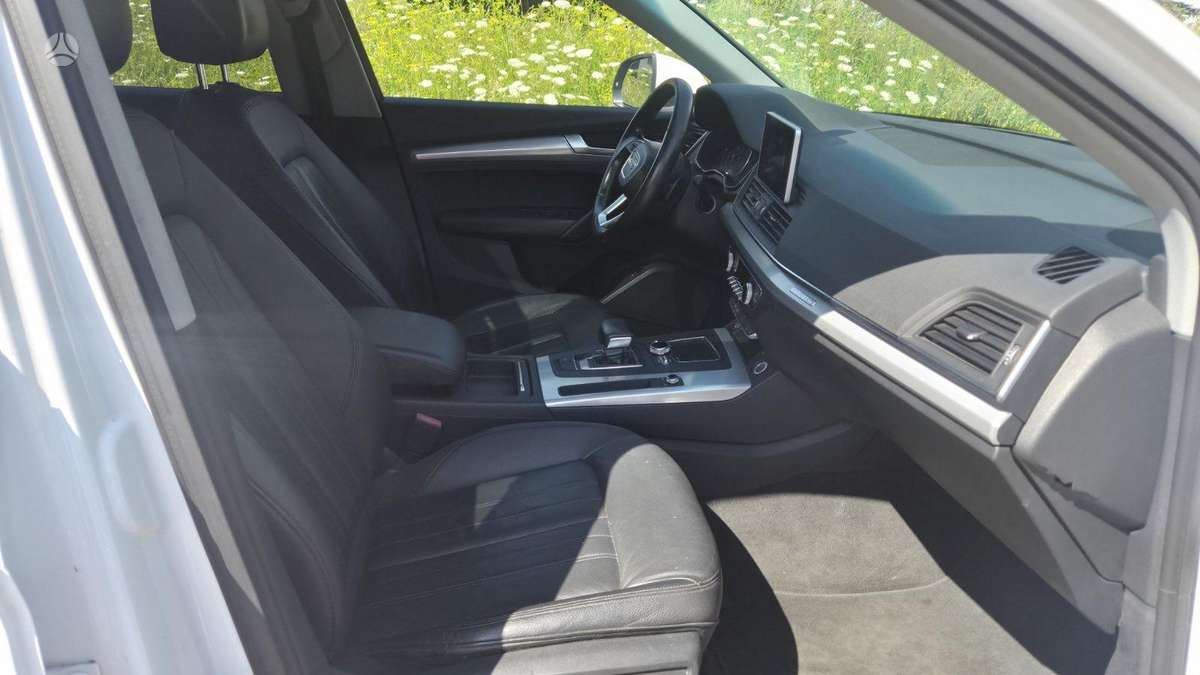 Audi Q5, 2.0 l., Внедорожник / Кроссовер