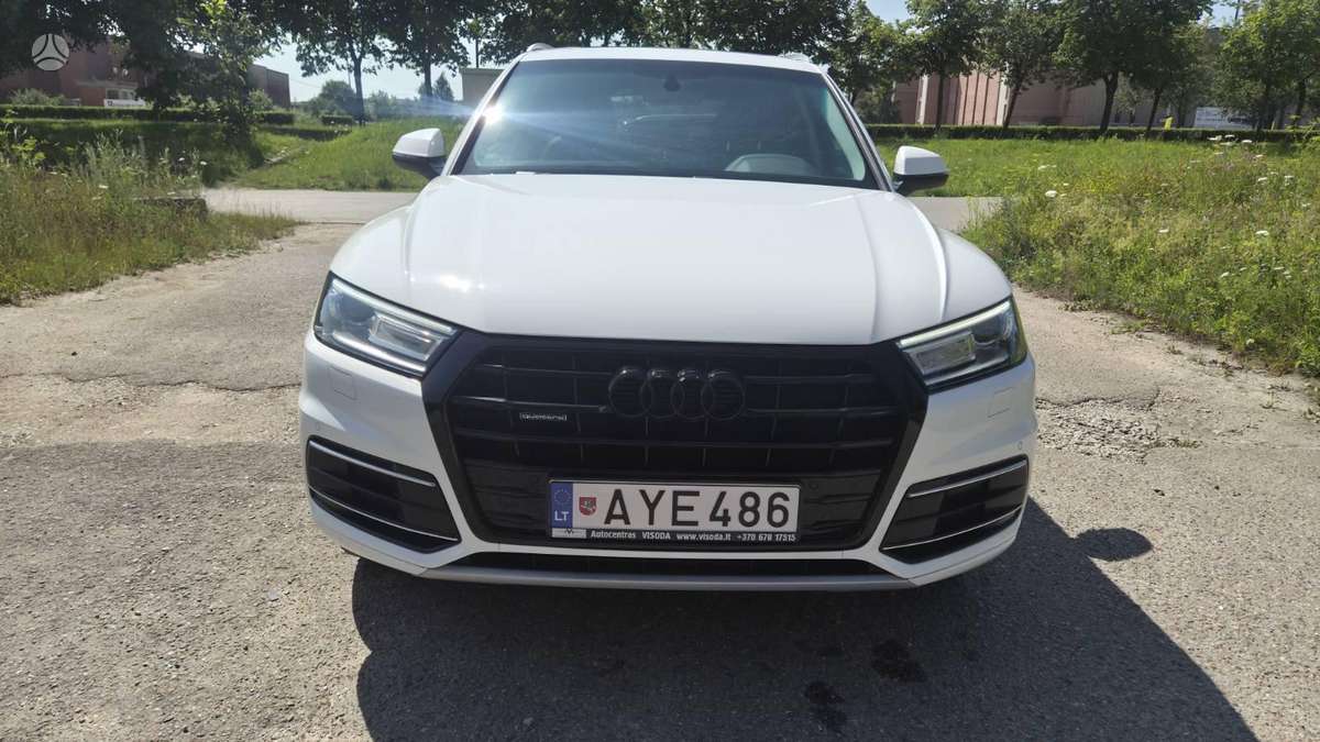 Audi Q5, 2.0 l., Внедорожник / Кроссовер