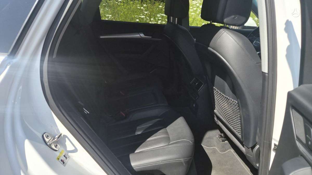 Audi Q5, 2.0 l., Внедорожник / Кроссовер
