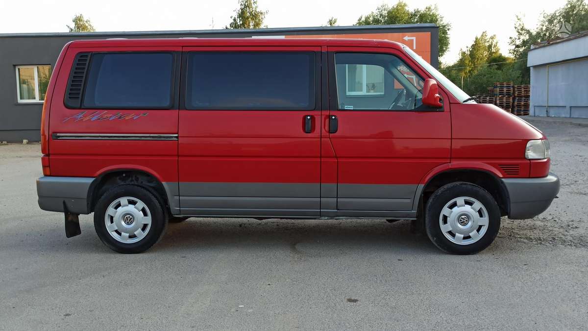 Volkswagen Multivan - 11