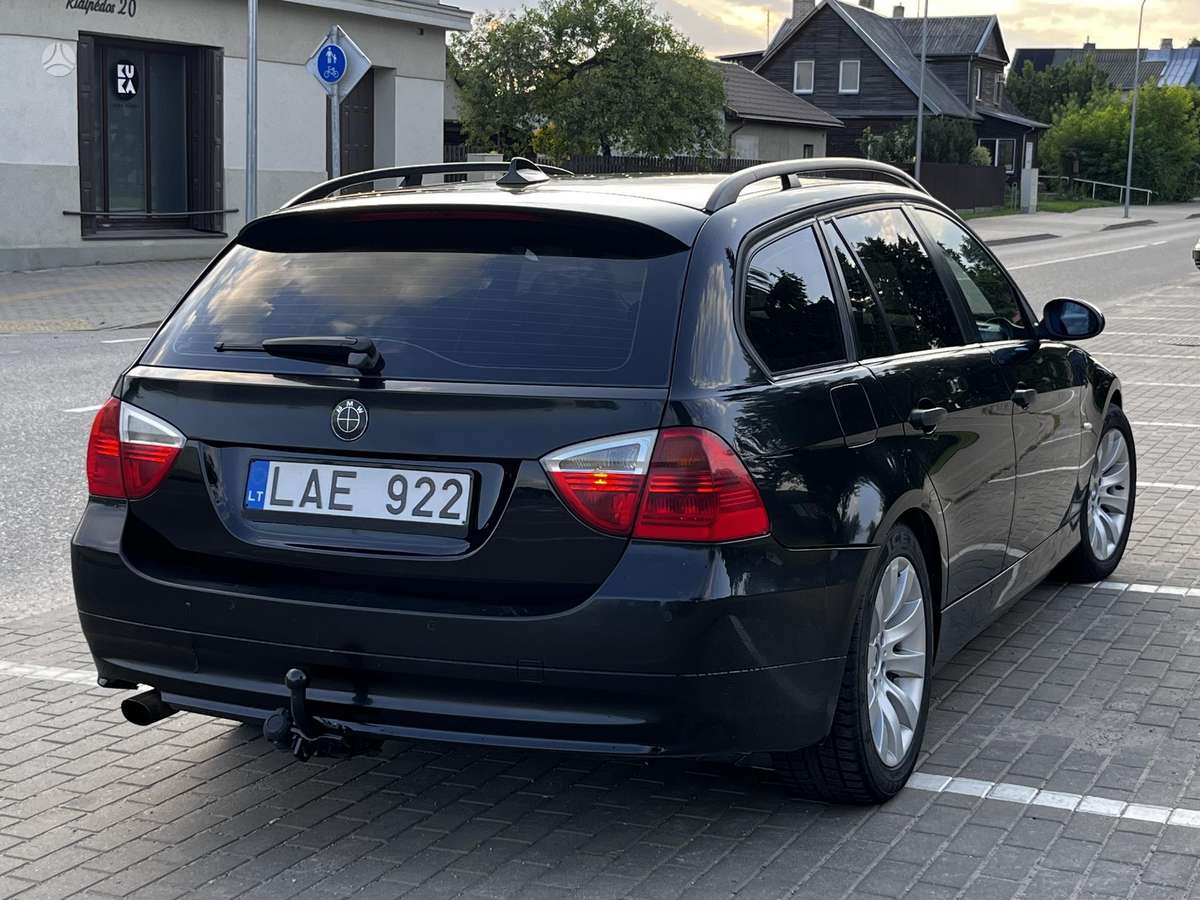 BMW 320, 2.0 l., wagon