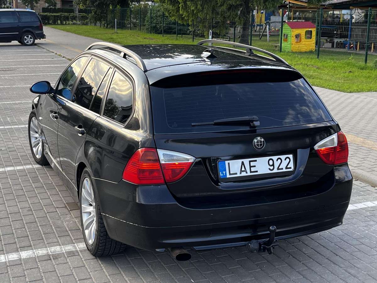 BMW 320, 2.0 l., wagon