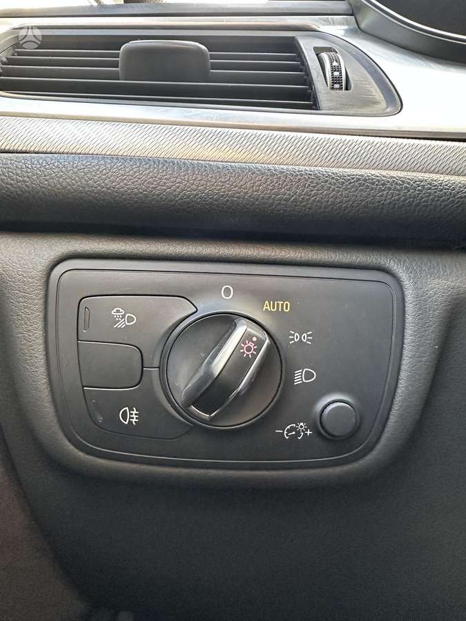 Audi A6, 3.0 l., universalas