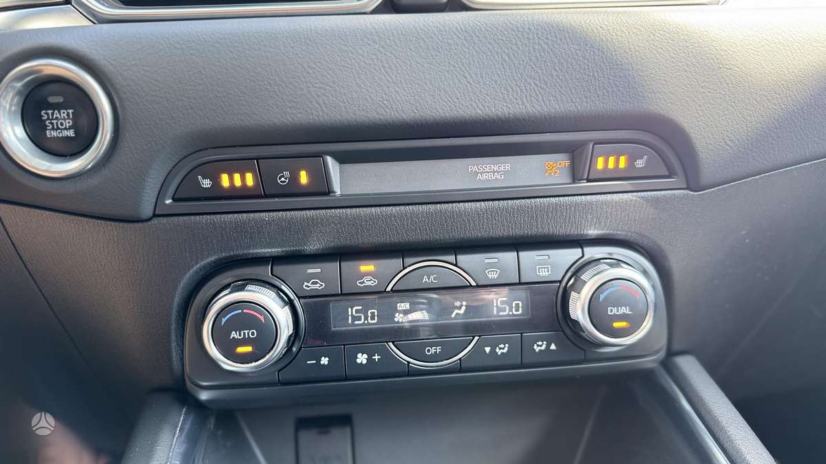 Mazda CX-5, 2.2 l., Внедорожник / Кроссовер