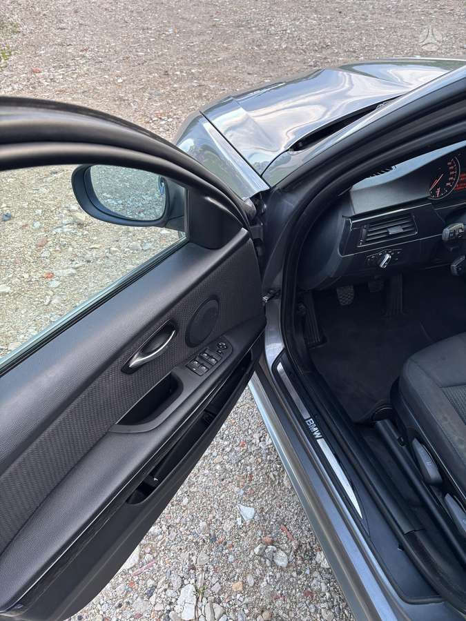 BMW 318, 2.0 l., Седан