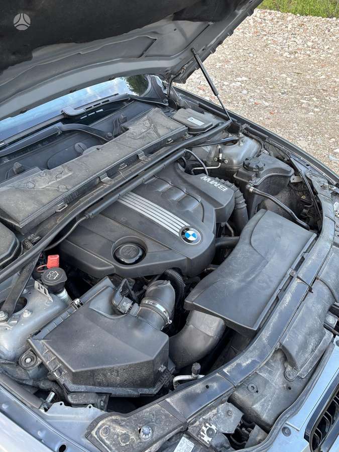 BMW 318, 2.0 l., Седан