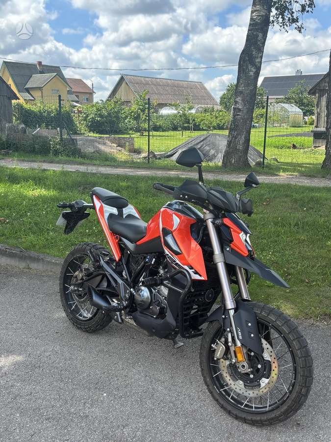 Zontes 125C 125cc, мотороллеры / мопеды