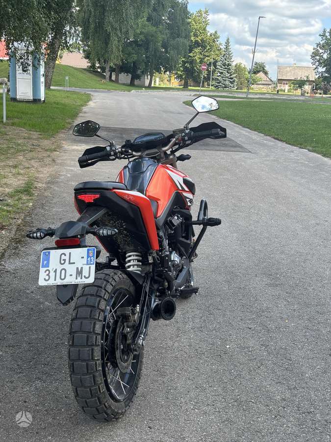 Zontes 125C 125cc, мотороллеры / мопеды