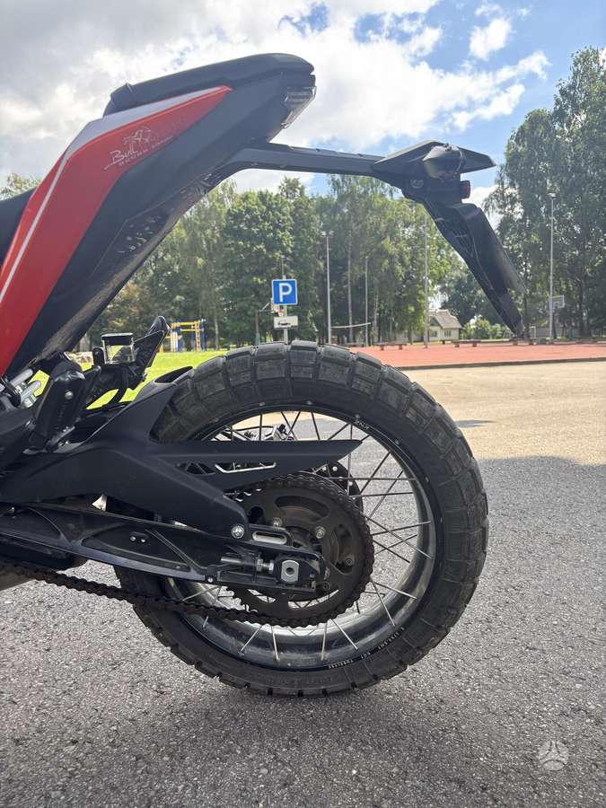 Zontes 125C 125cc, мотороллеры / мопеды