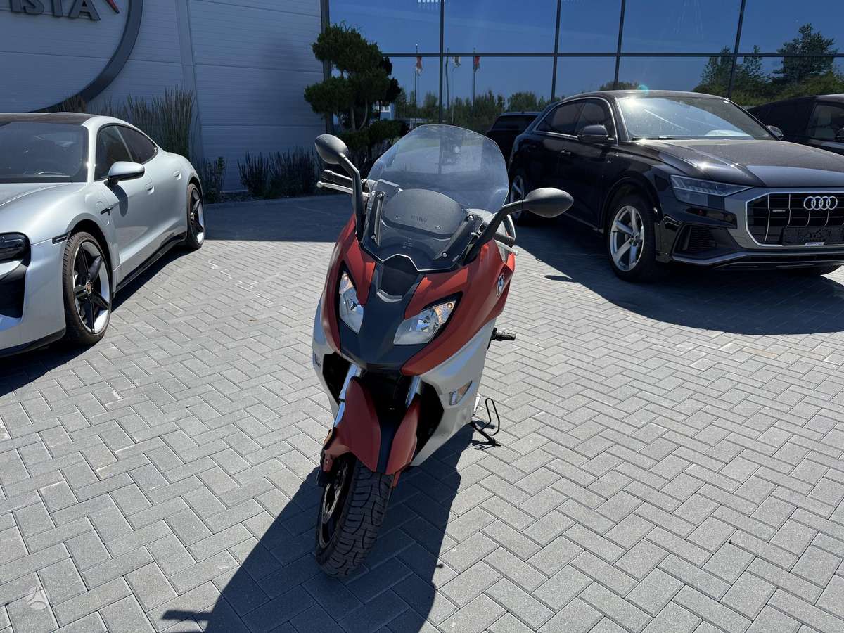 BMW C 650 GT 647cc, scooters / mopeds