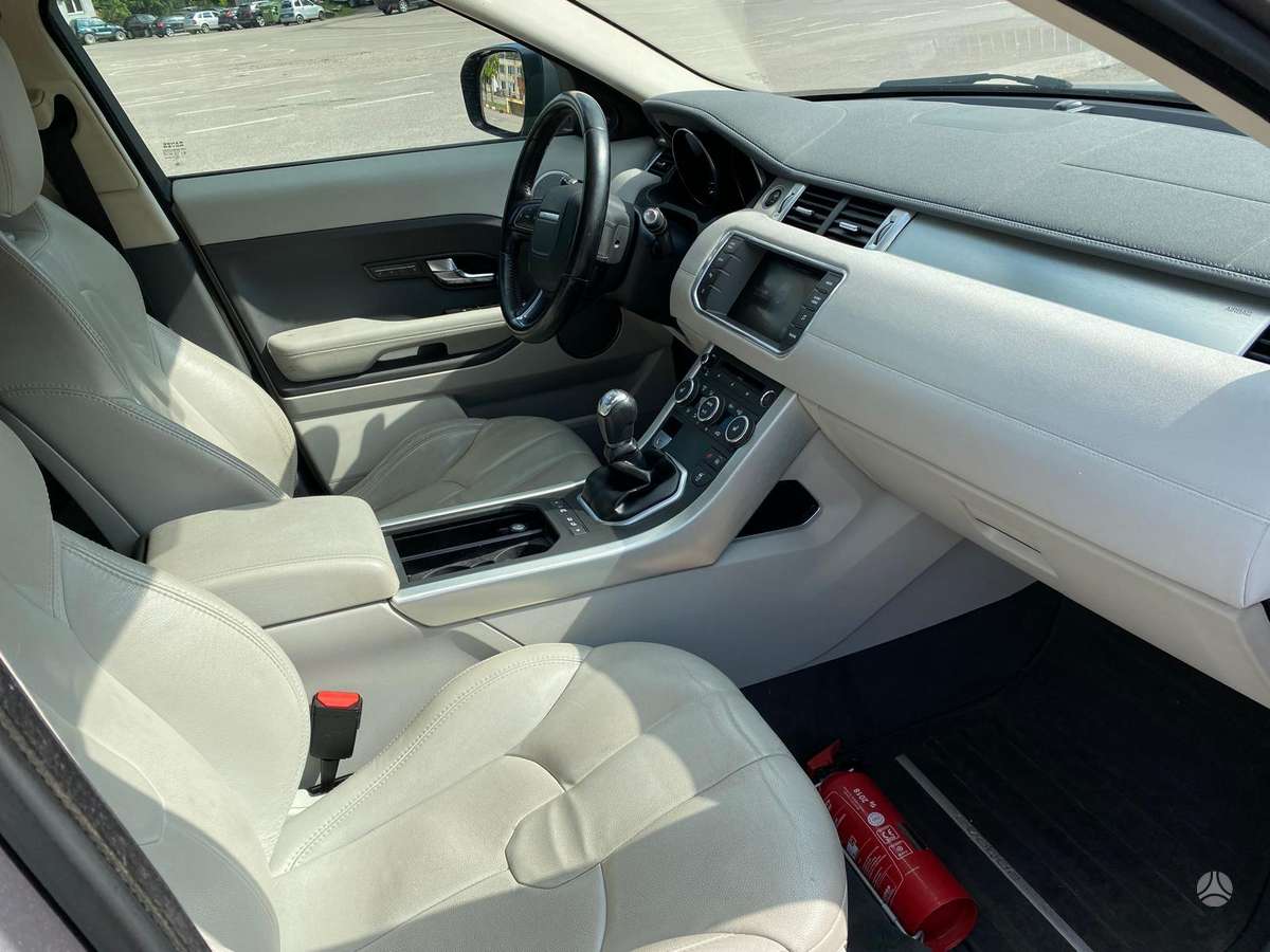 Land Rover Evoque, 2.2 l., off-road / crossover