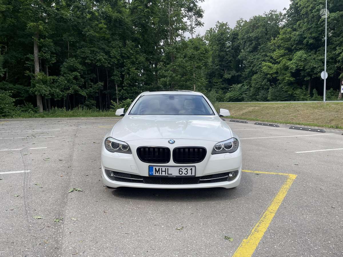 BMW 528, 3.0 l., Седан