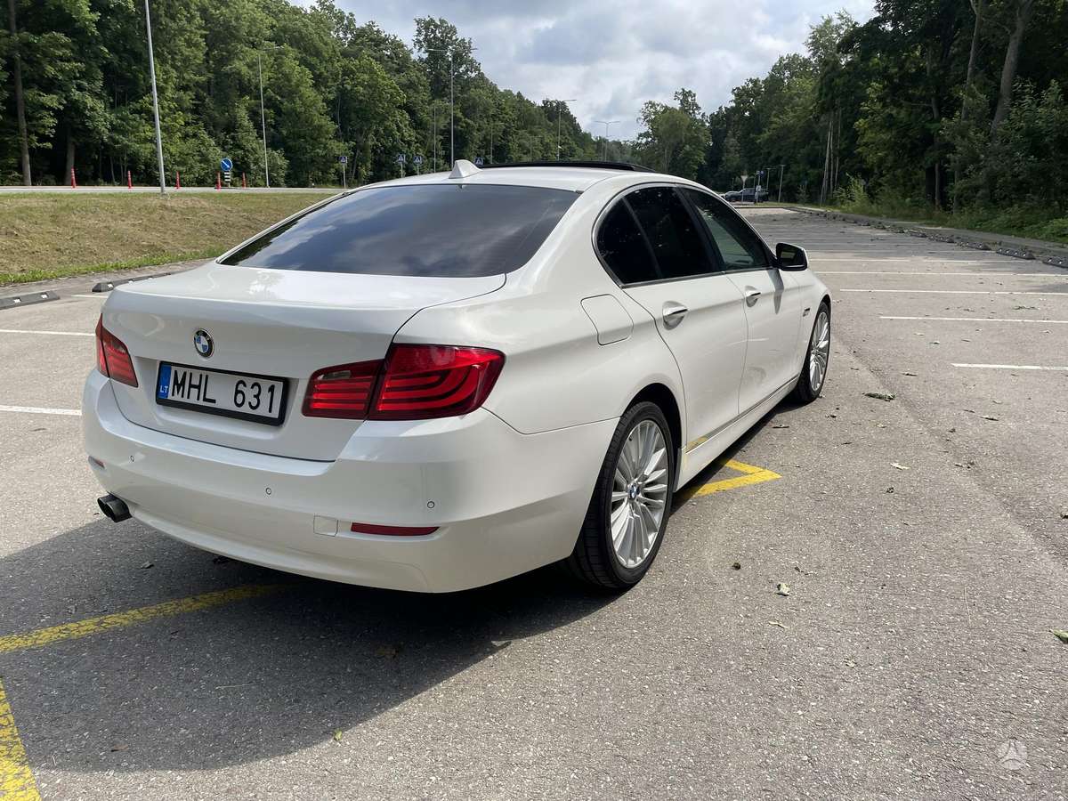 BMW 528, 3.0 l., Седан