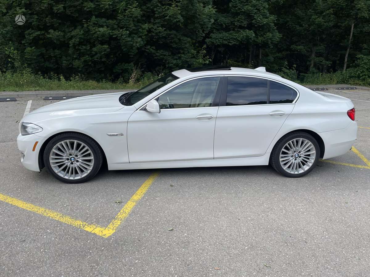 BMW 528, 3.0 l., Седан