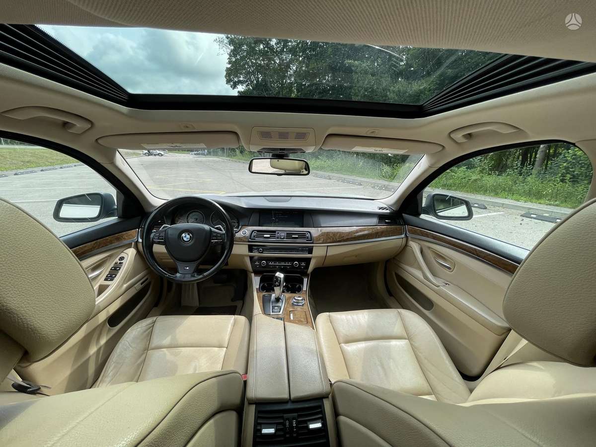 BMW 528, 3.0 l., Седан